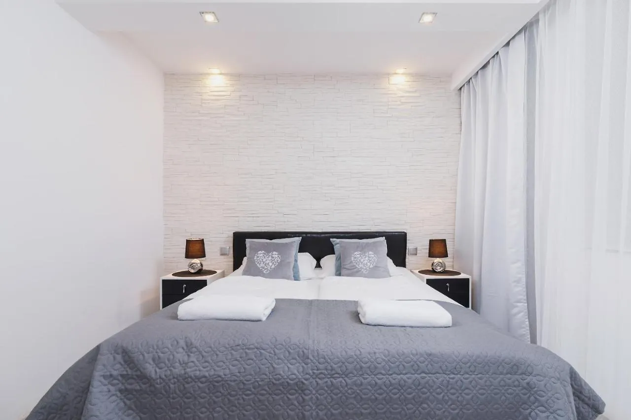 Apartment Lubelska Krakow By Noclegi Renters